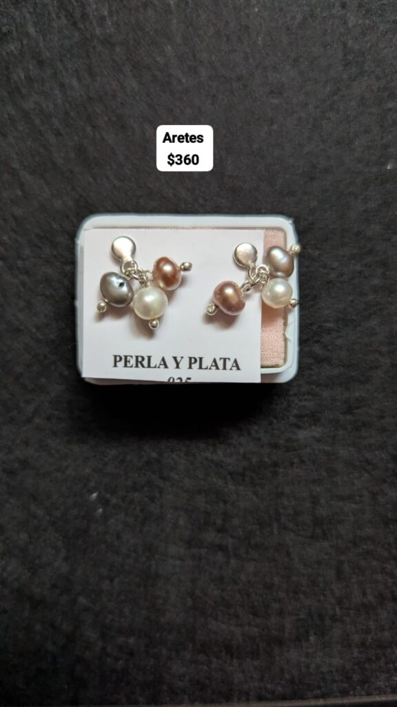 PENDIENTE C/PERLAS